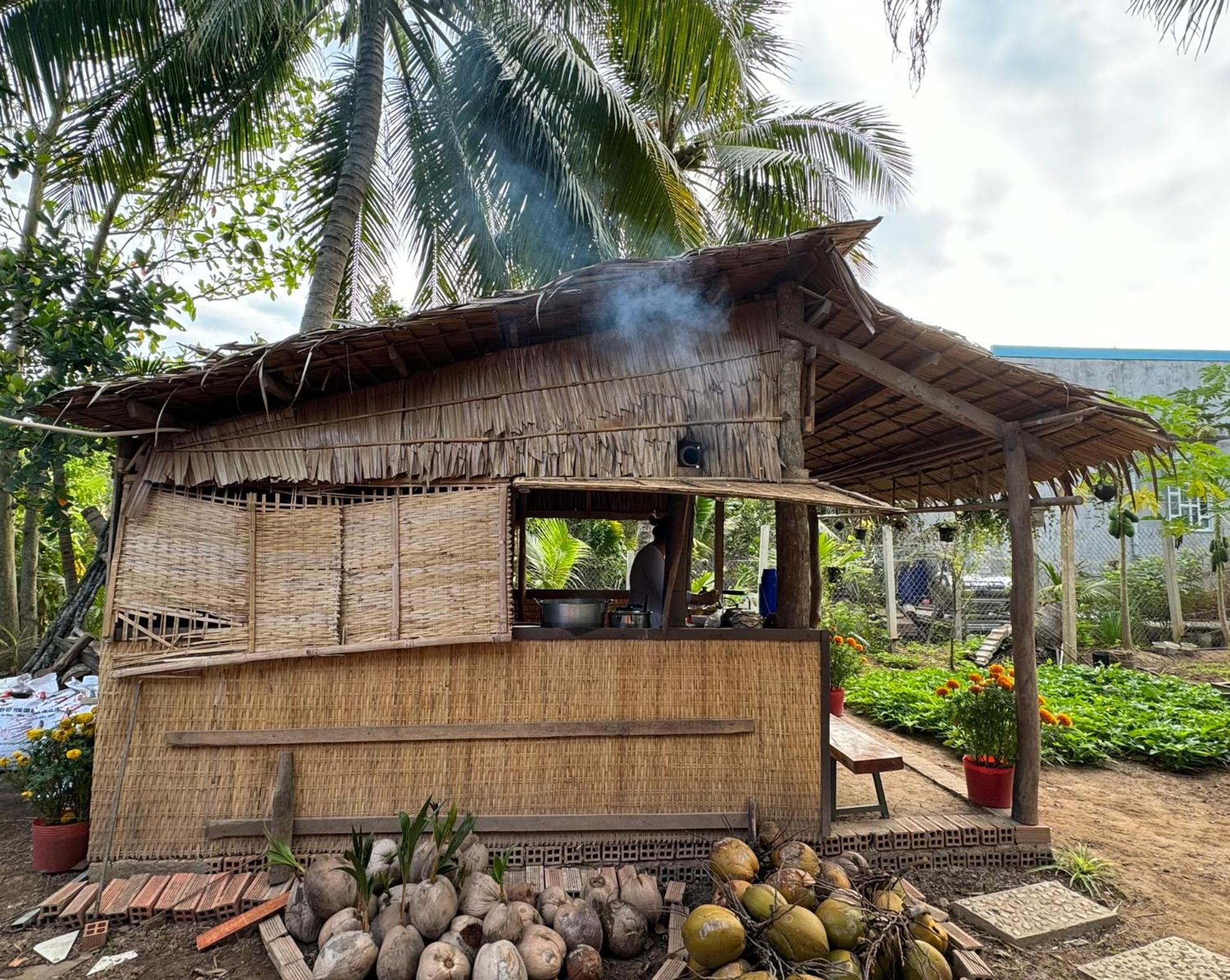 Nai Homestay Ben Tre Exteriör bild